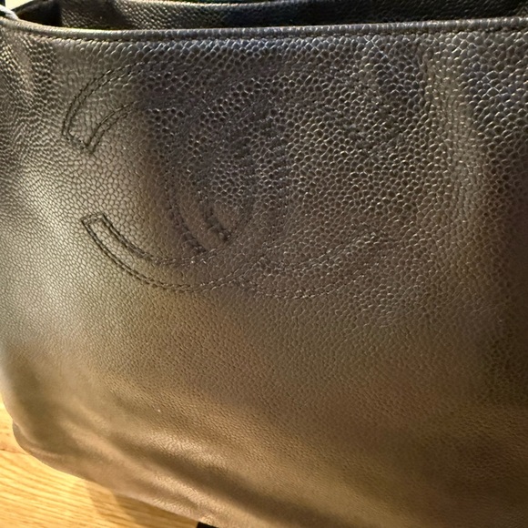 Chanel Black Leather Tote Bag - Picture 4 of 17